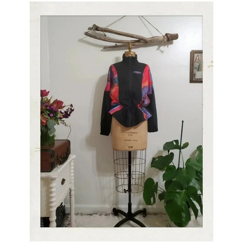 Saucony | Vintage 90s Tie Dye Multi-Color Windbreaker Light Running Jacket